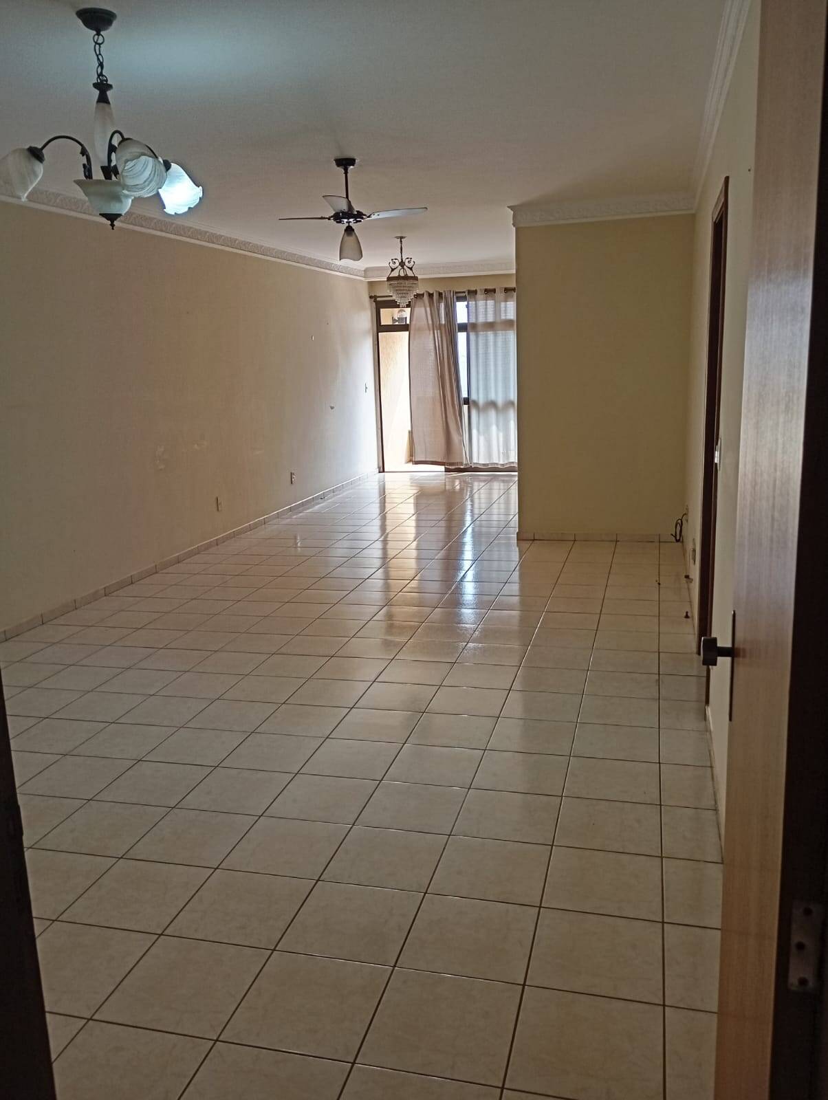Apartamento, 3 quartos, 131 m² - Foto 2