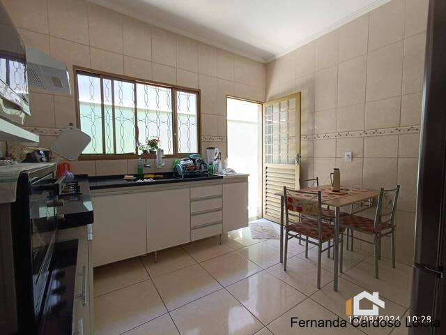 #18 - Casa para Venda em Ribeirão Preto - SP