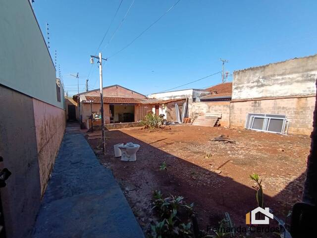 #20 - Casa para Venda em Ribeirão Preto - SP