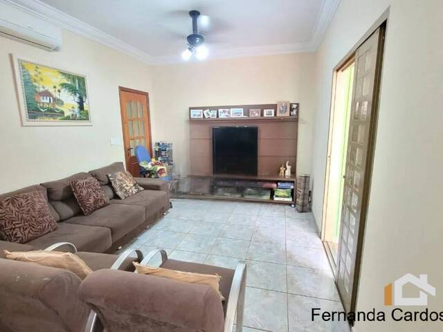 Casa para Venda em Ribeirão Preto - 4