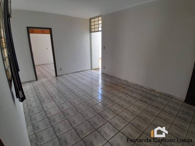 Casa para Venda em Ribeirão Preto - 2