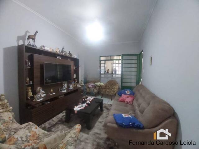 Casa para Venda em Ribeirão Preto - 2