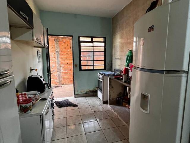 #101 - Casa para Venda em Ribeirão Preto - SP