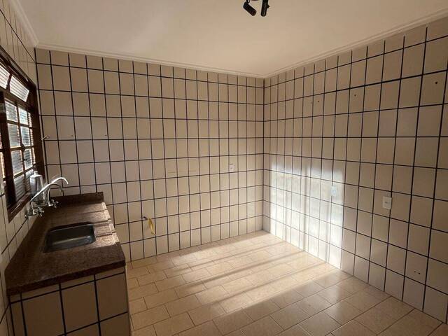 Casa para Venda em Ribeirão Preto - 4