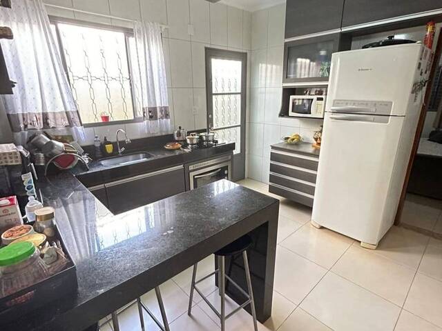 Casa para Venda em Ribeirão Preto - 2