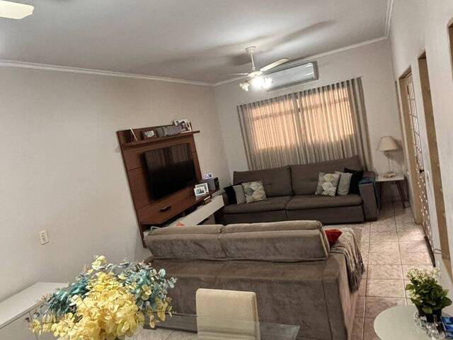 Casa para Venda em Ribeirão Preto - 2