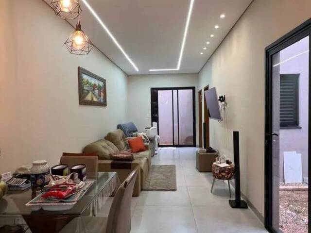 Casa para Venda em Ribeirão Preto - 2