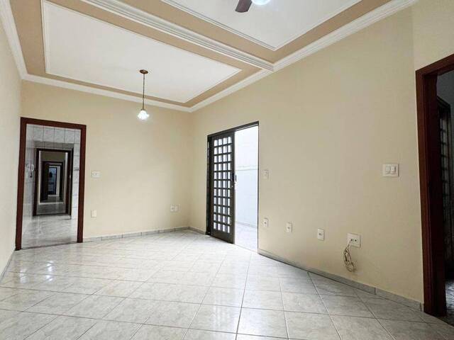 Casa para Venda em Ribeirão Preto - 2
