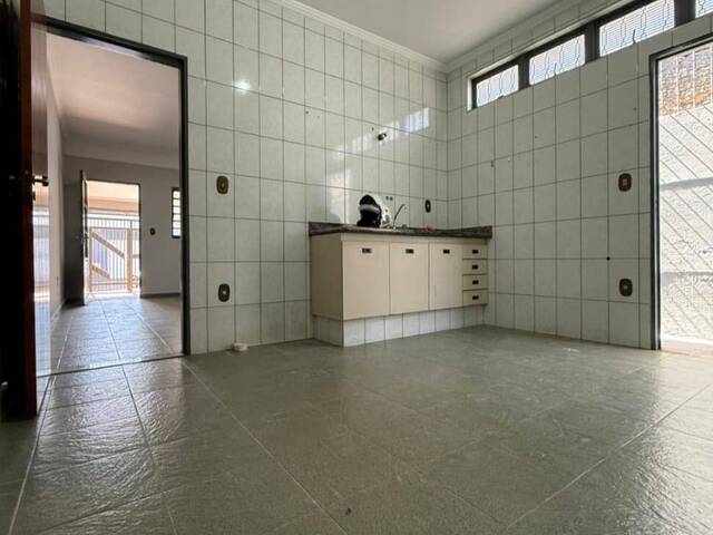 Casa para Venda em Ribeirão Preto - 3