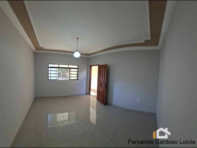 Casa para Venda em Ribeirão Preto - 2