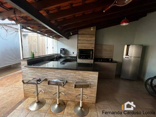 Casa para Venda em Ribeirão Preto - 2