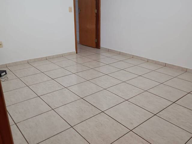 Casa para Venda em Ribeirão Preto - 2