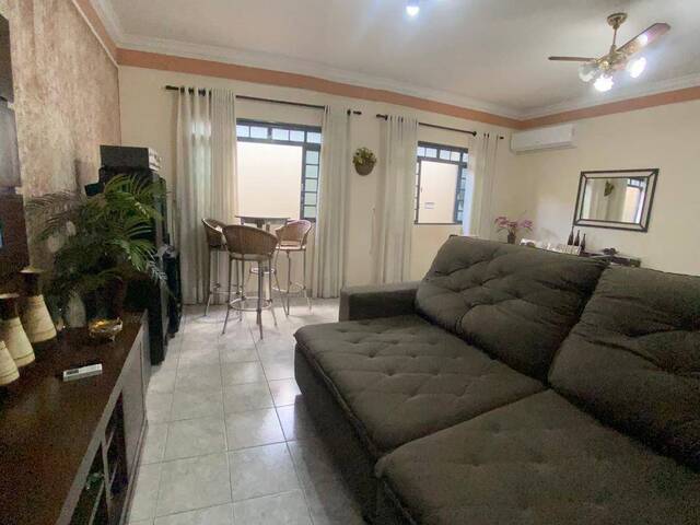 Casa para Venda em Ribeirão Preto - 2
