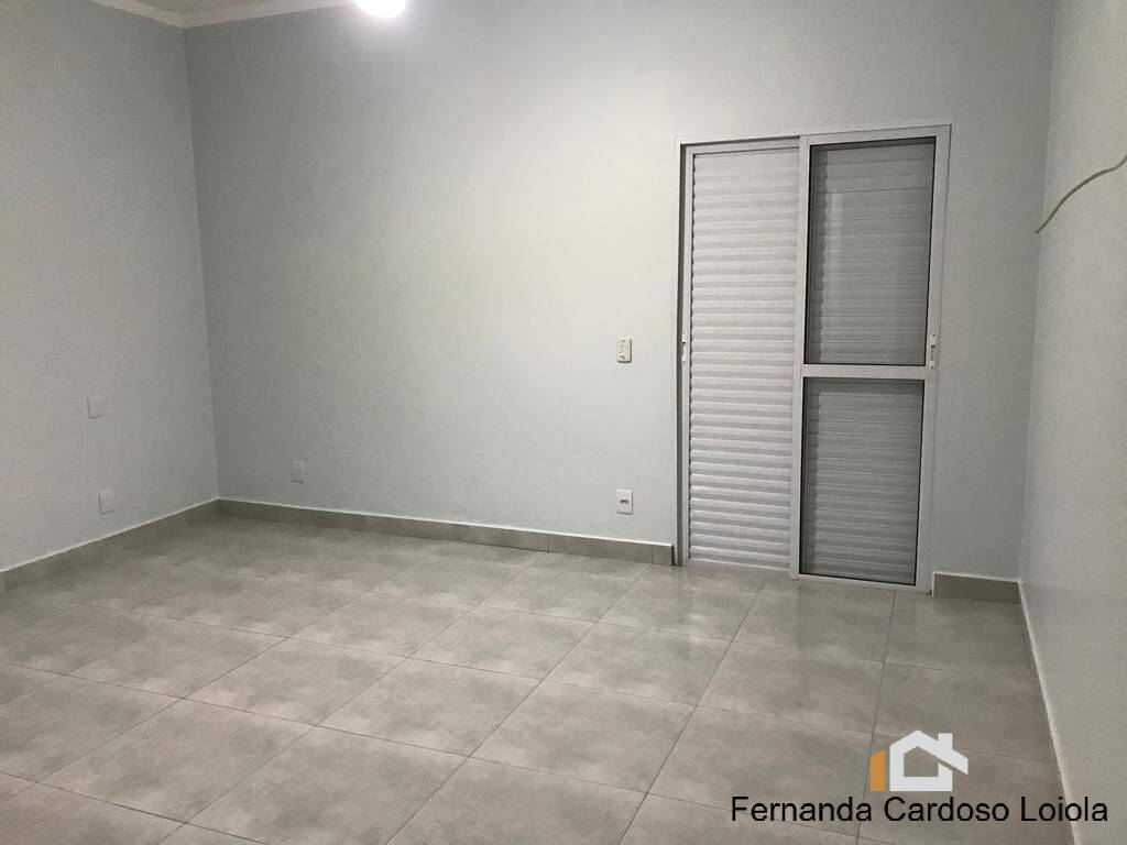 Casa, 3 quartos, 182 m² - Foto 4