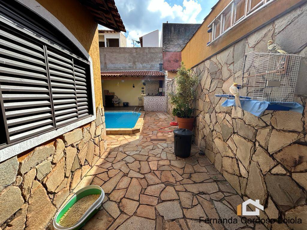 Casa, 4 quartos, 188 m² - Foto 8