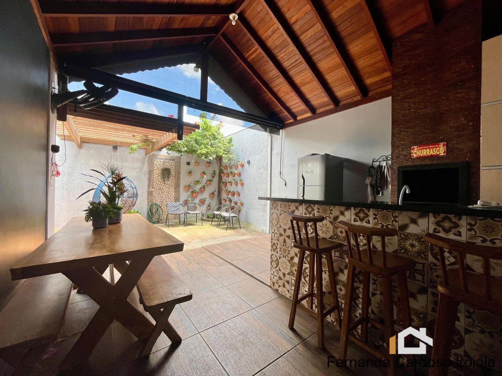 Casa, 3 quartos, 157 m² - Foto 2