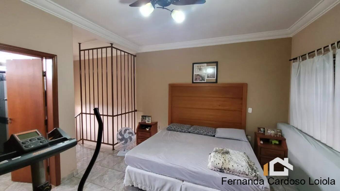 Casa, 3 quartos, 238 m² - Foto 7