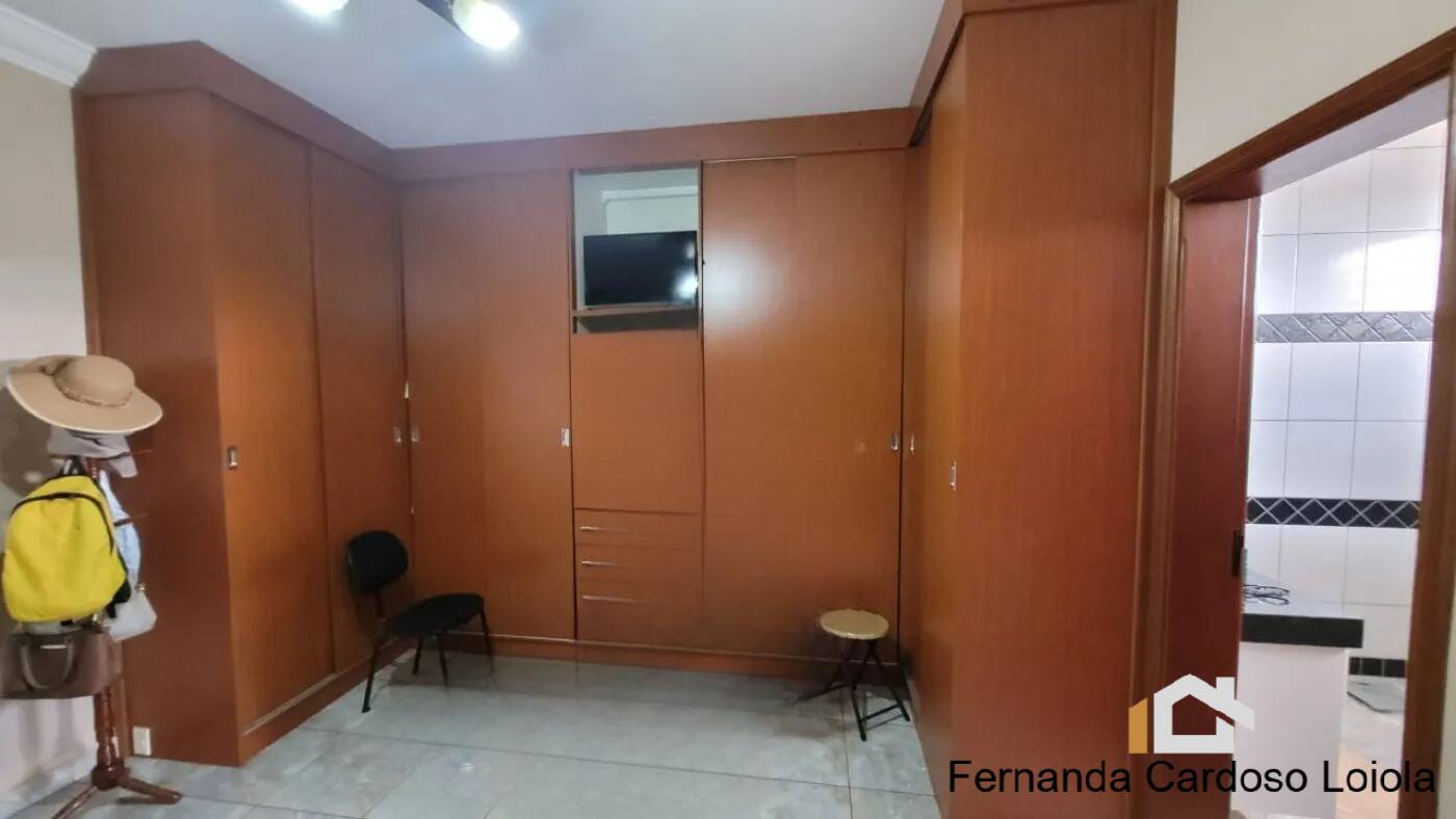 Casa, 3 quartos, 238 m² - Foto 9