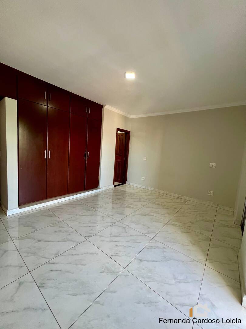 Casa, 3 quartos, 230 m² - Foto 11