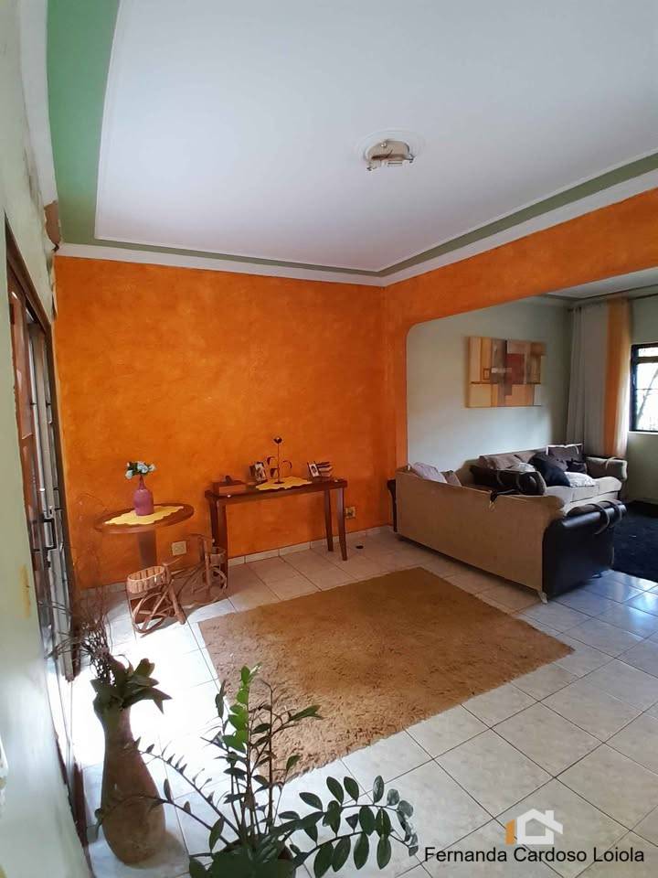 Casa, 2 quartos, 250 m² - Foto 1