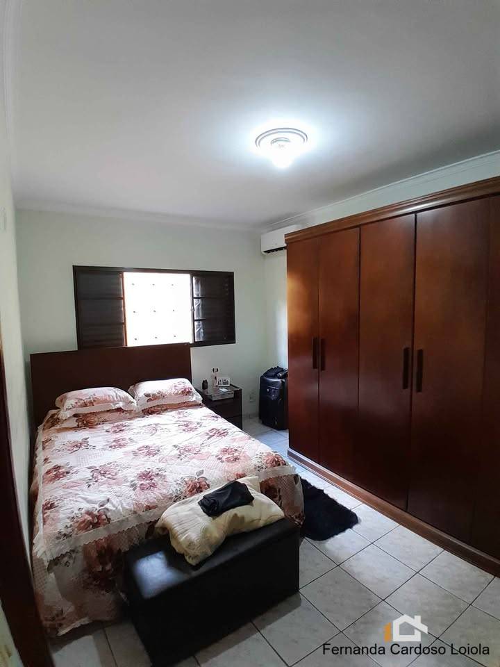 Casa, 2 quartos, 250 m² - Foto 13