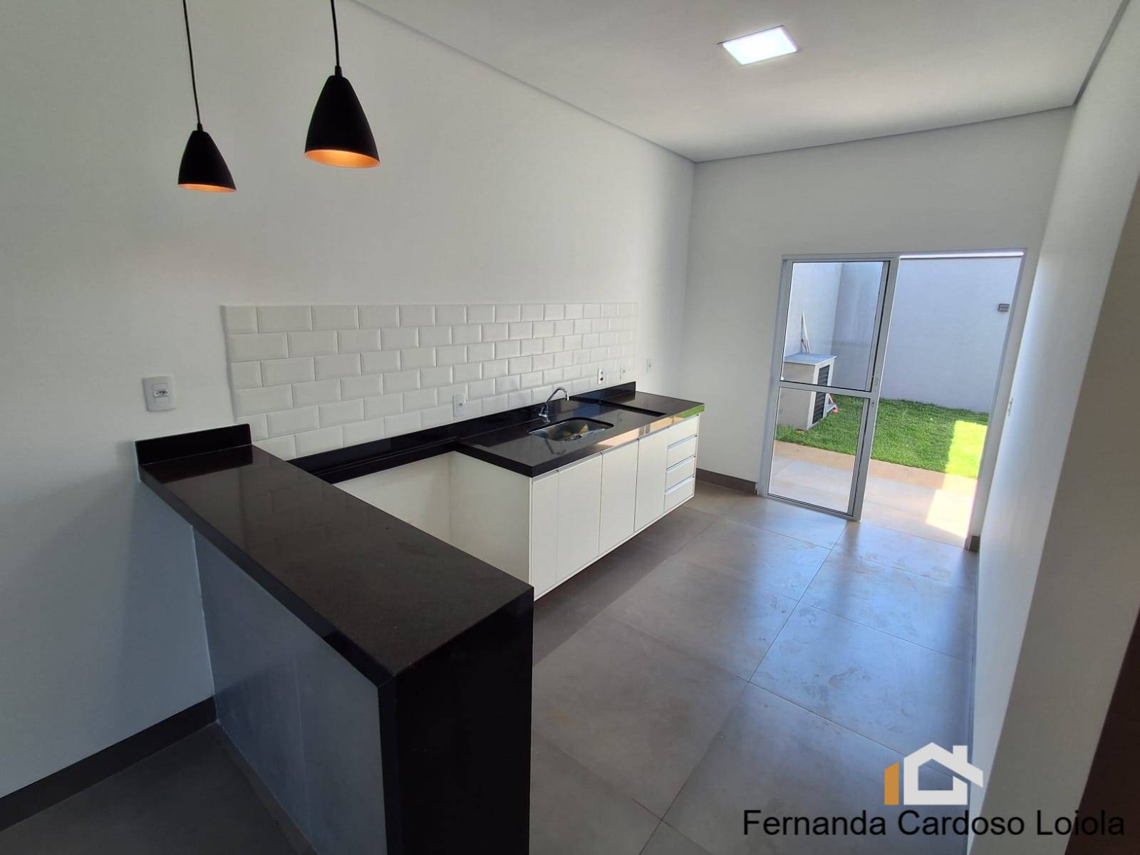 Casa, 2 quartos, 150 m² - Foto 1