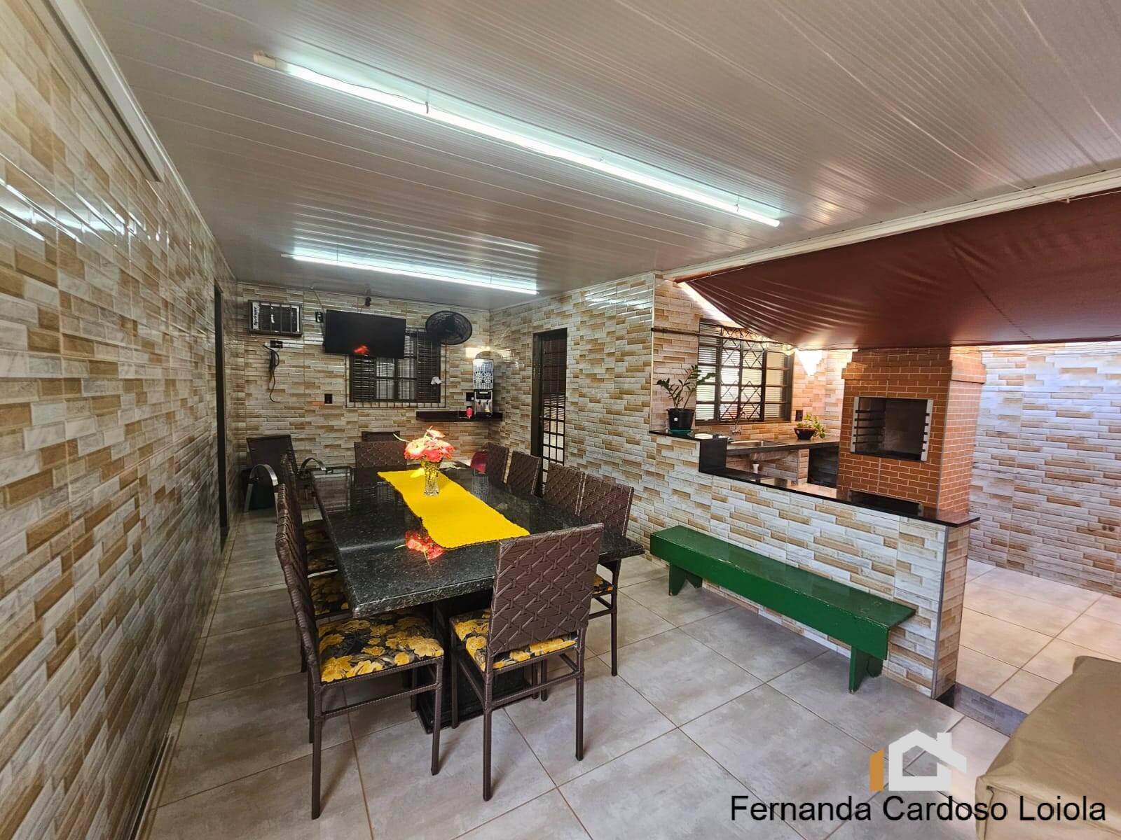 Casa, 3 quartos, 200 m² - Foto 1