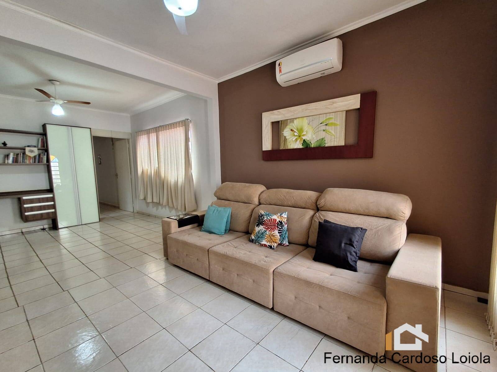 Casa, 2 quartos, 279 m² - Foto 1