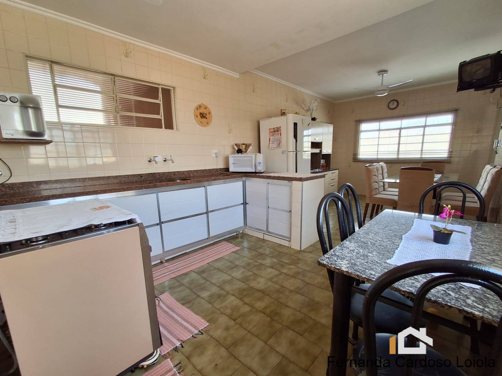 Casa, 2 quartos, 279 m² - Foto 11