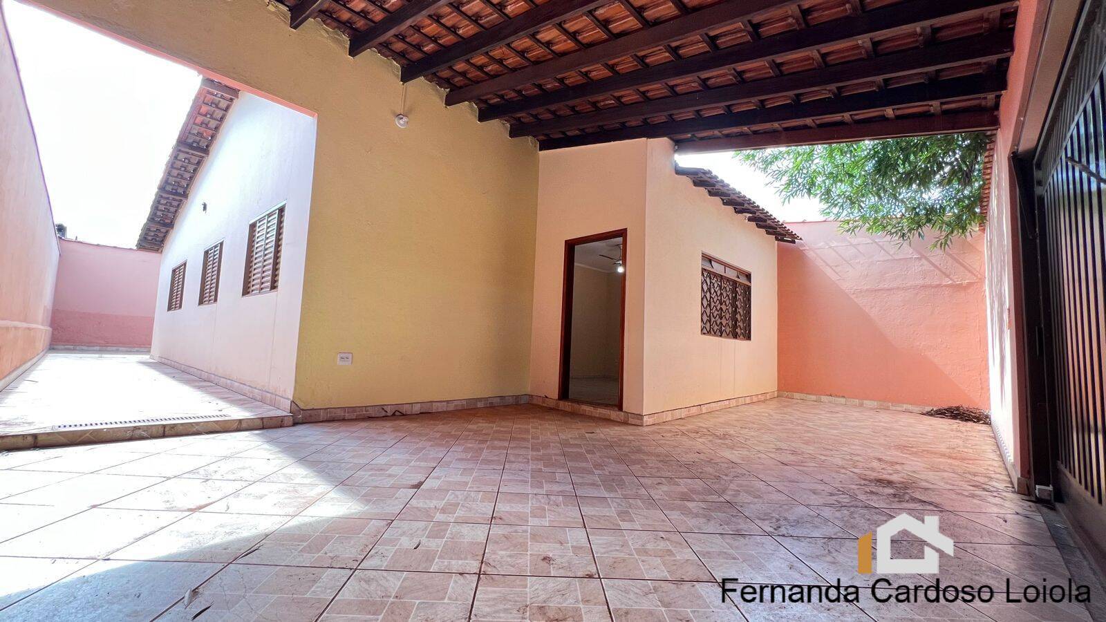 Casa, 3 quartos, 200 m² - Foto 1