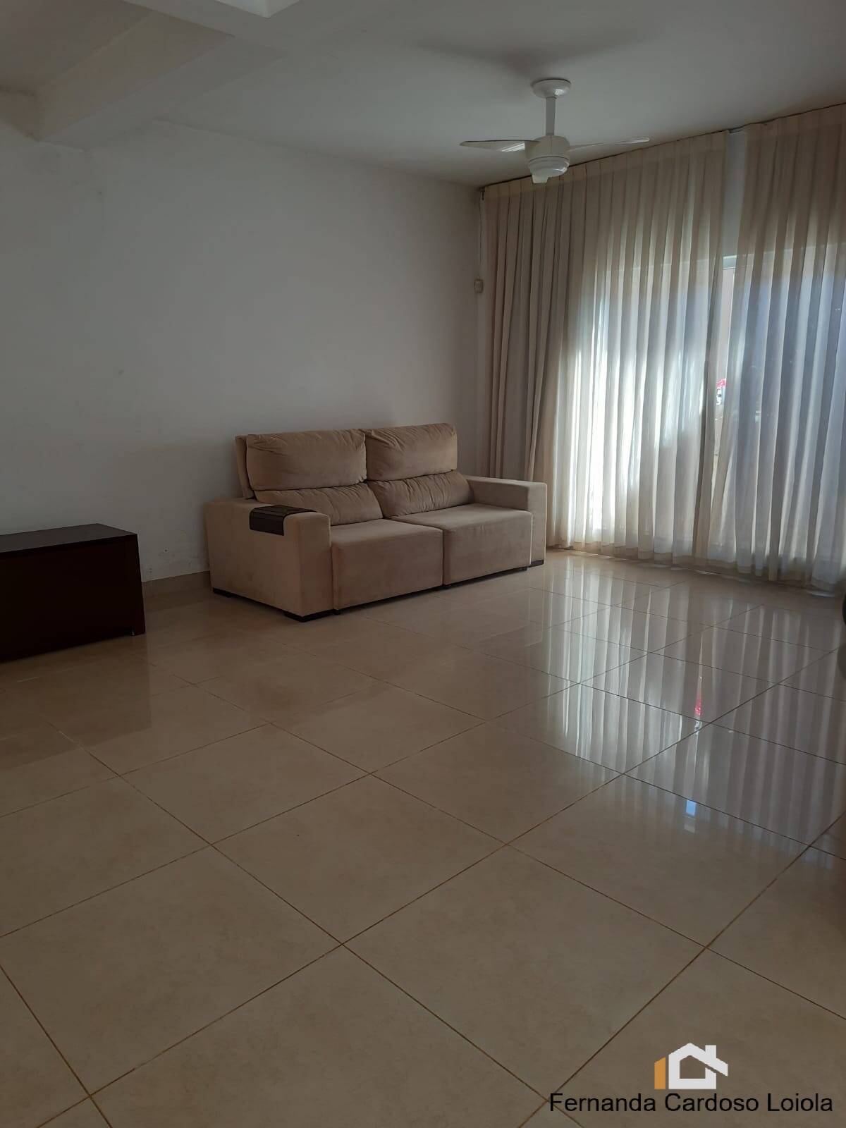 Casa, 2 quartos, 200 m² - Foto 1