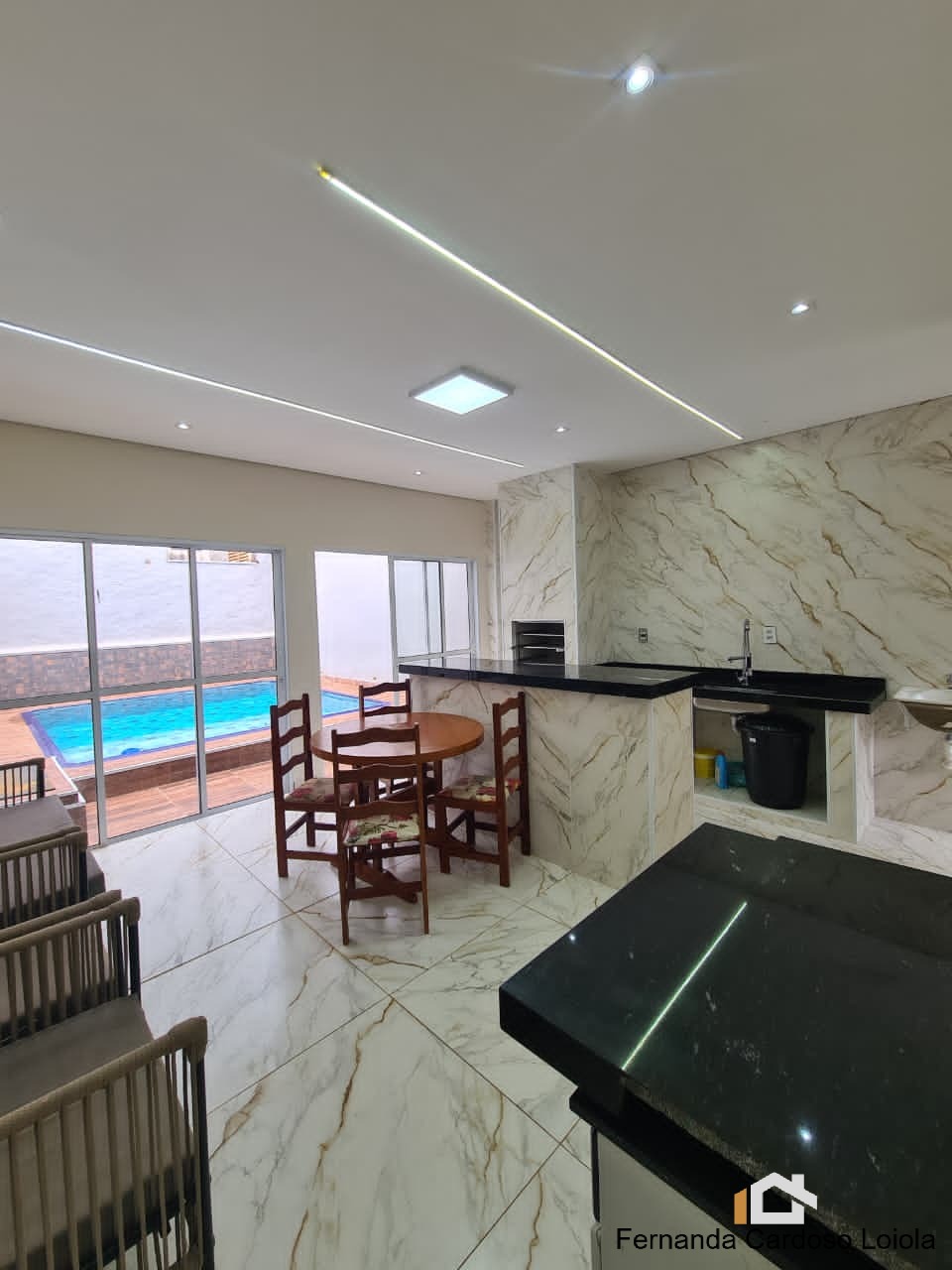 Casa, 2 quartos, 144 m² - Foto 1