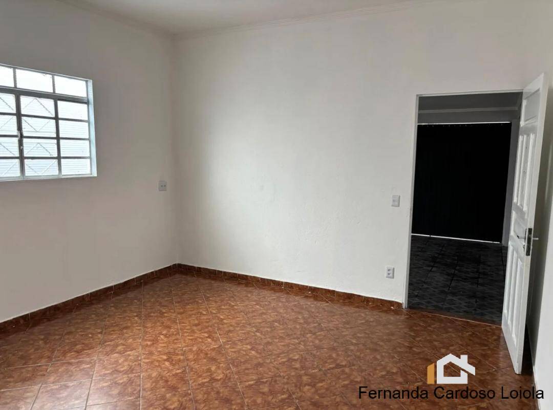 Casa, 3 quartos, 210 m² - Foto 3