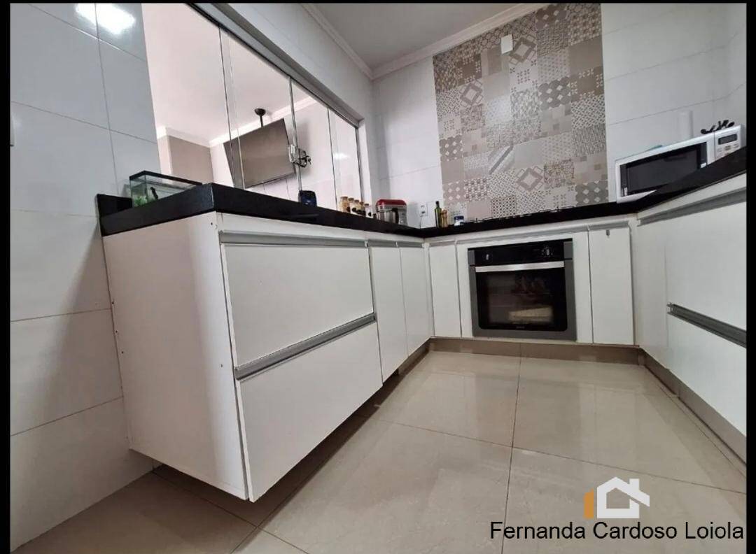 Casa, 3 quartos, 200 m² - Foto 4