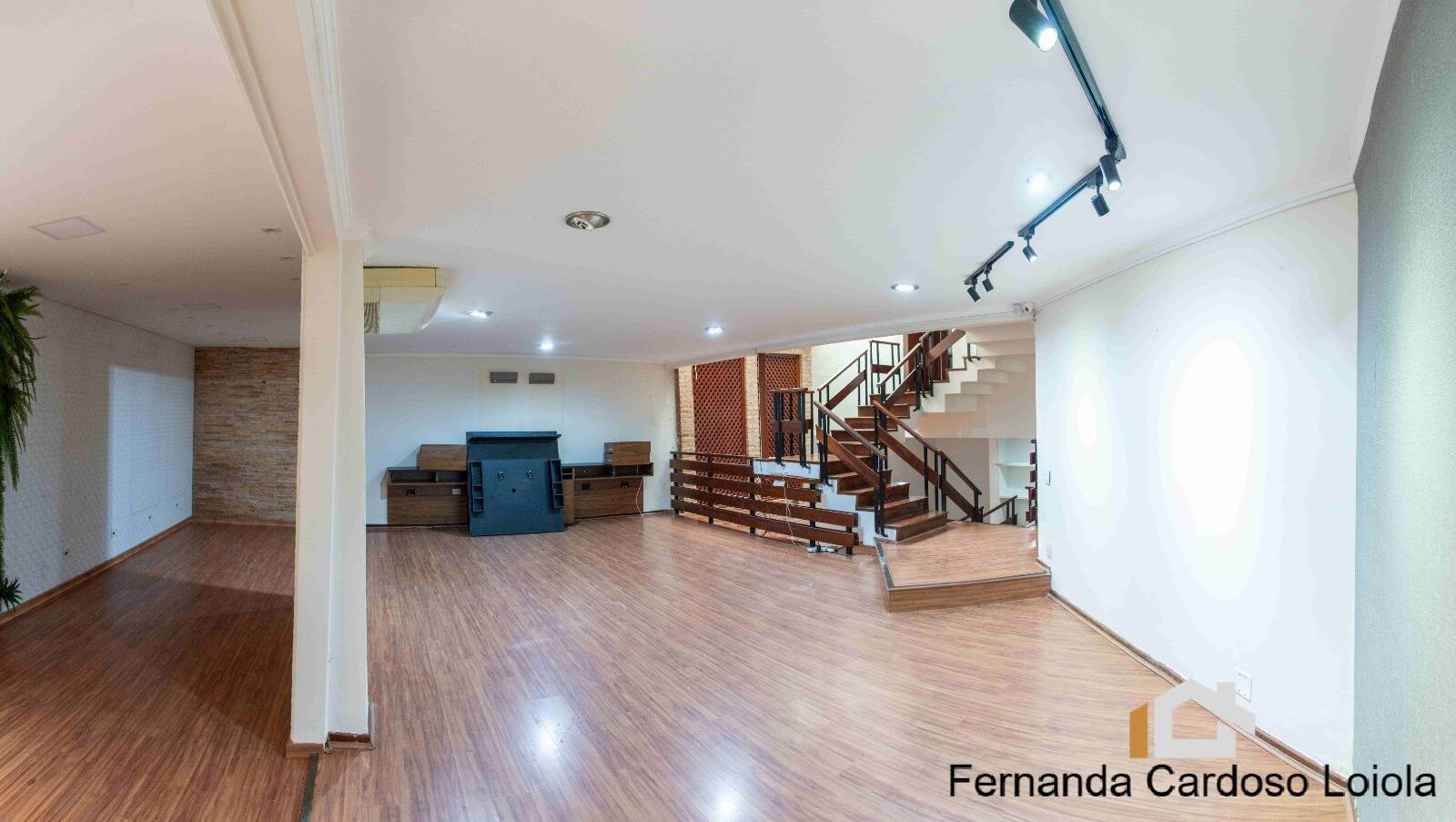 Sobrado, 4 quartos, 356 m² - Foto 2