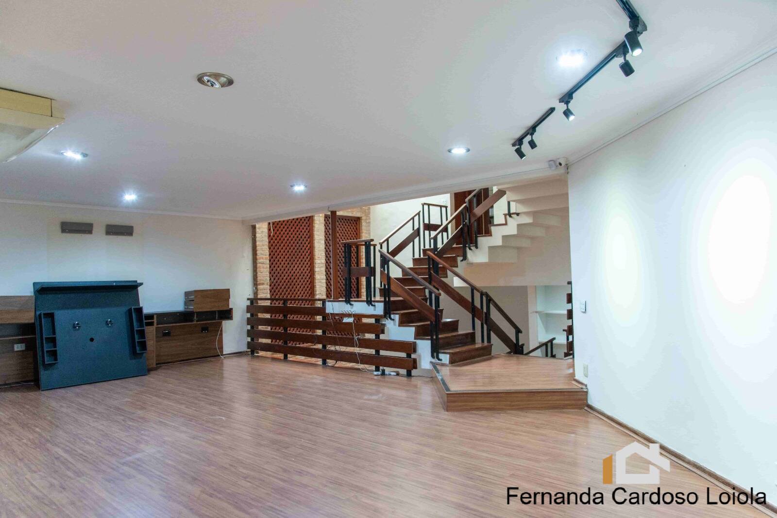 Sobrado, 4 quartos, 356 m² - Foto 1