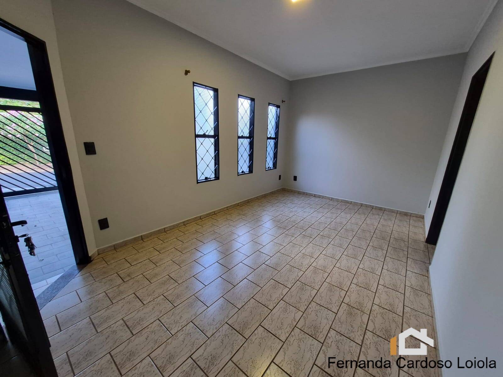 Casa, 3 quartos, 250 m² - Foto 2