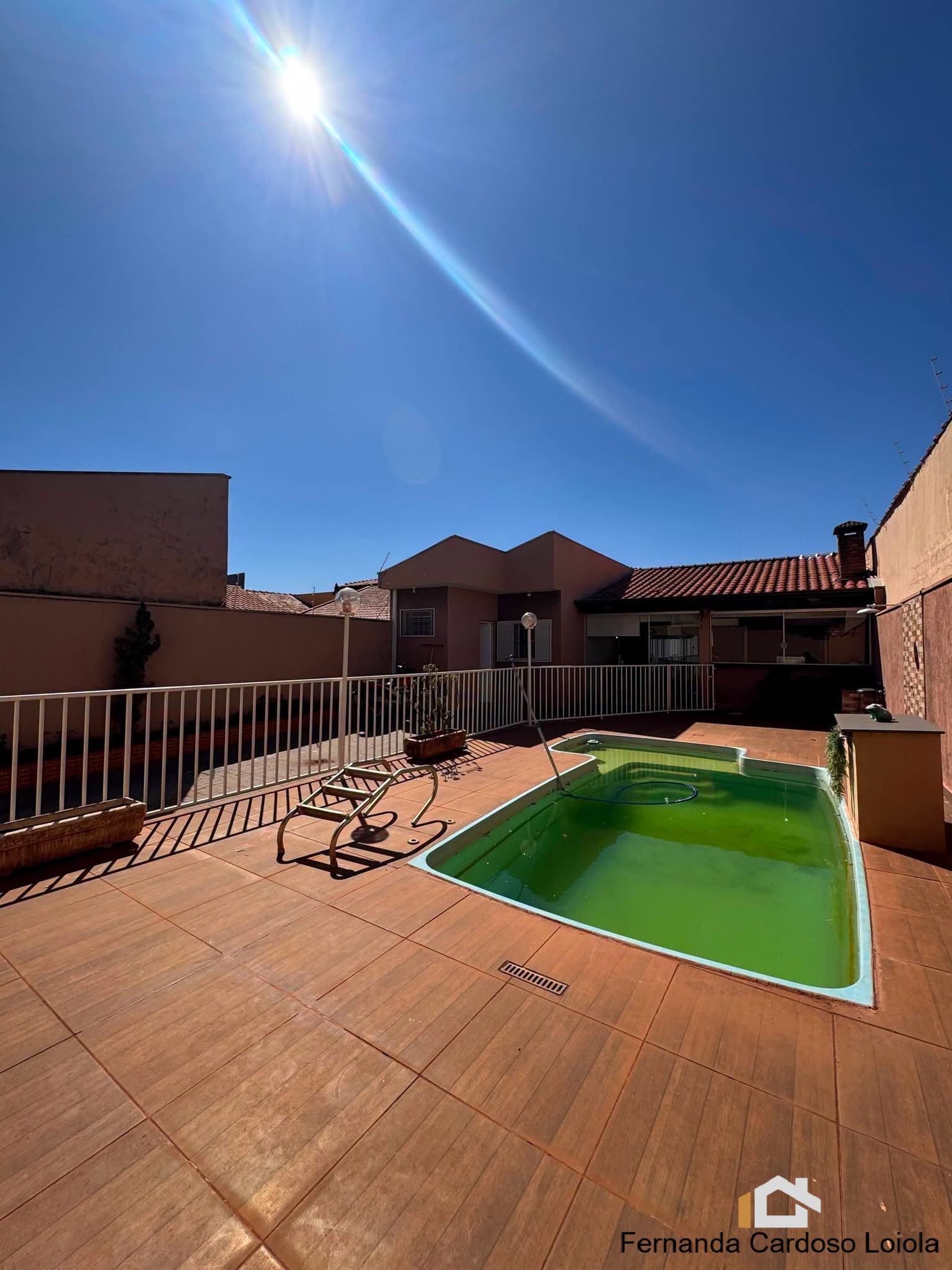 Casa, 2 quartos, 250 m² - Foto 1