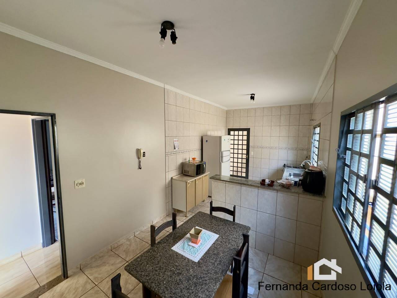 Casa, 3 quartos, 250 m² - Foto 8