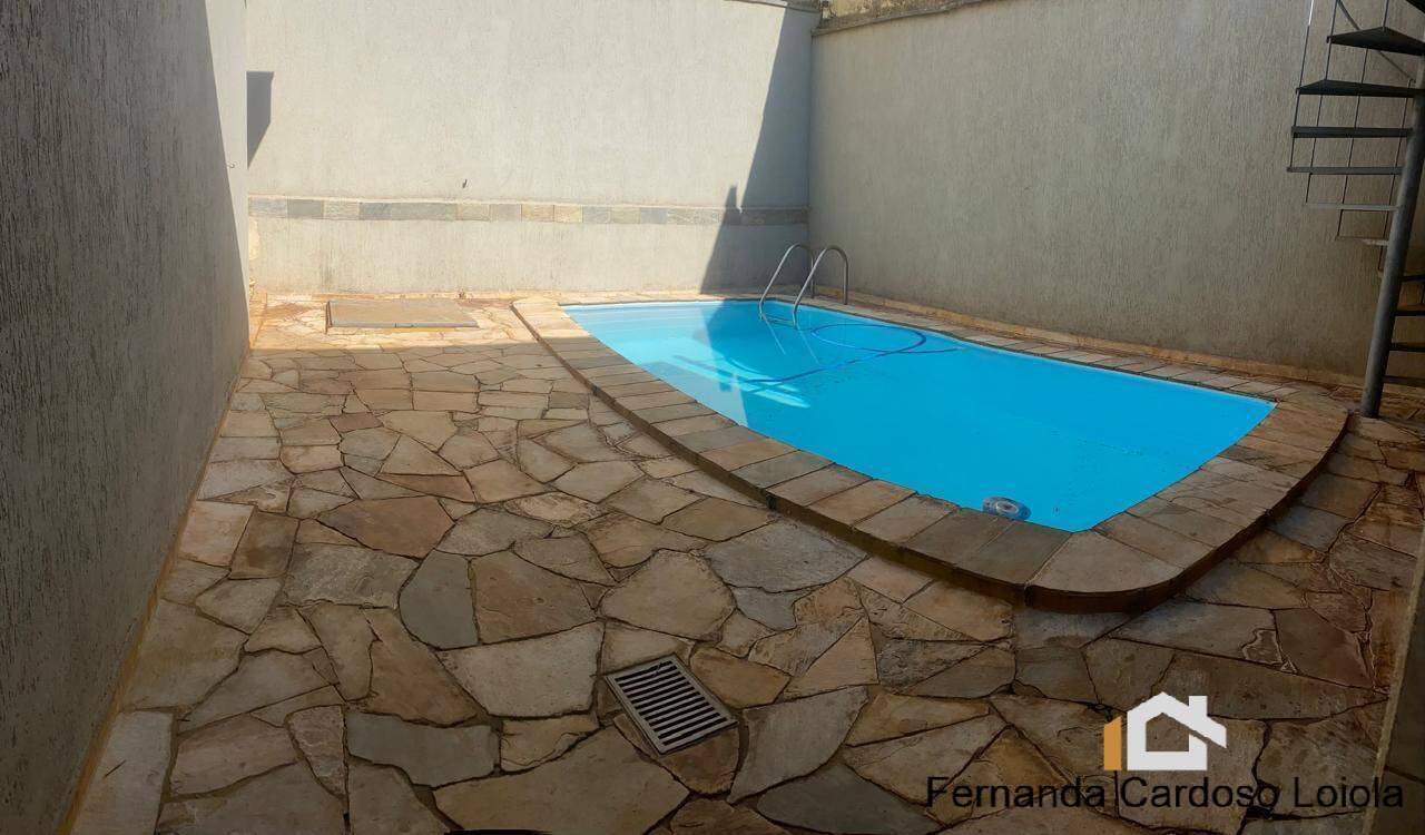 Casa, 3 quartos, 210 m² - Foto 15