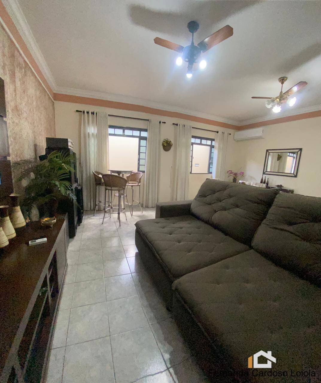 Casa, 3 quartos, 210 m² - Foto 2