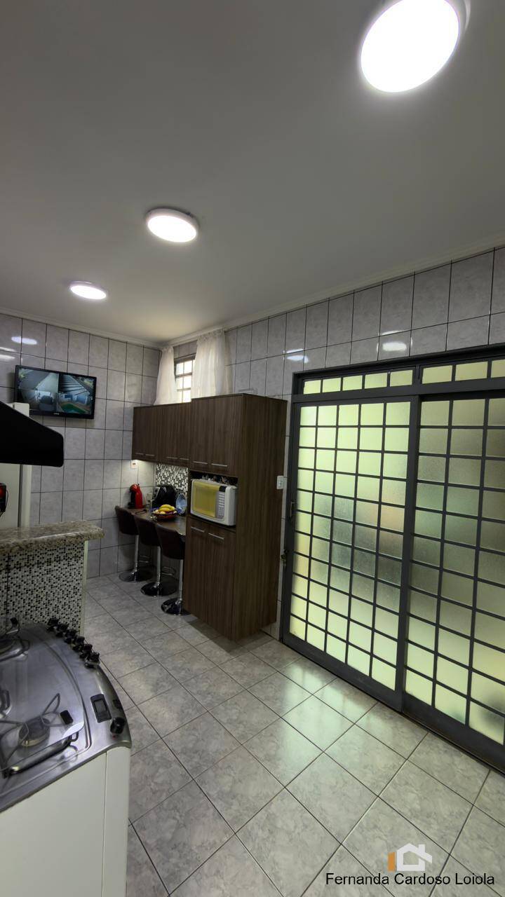 Casa, 3 quartos, 210 m² - Foto 7