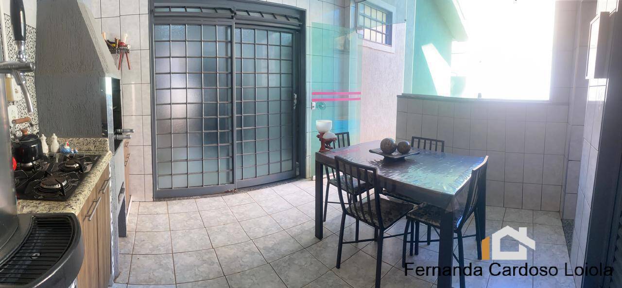Casa, 3 quartos, 210 m² - Foto 17