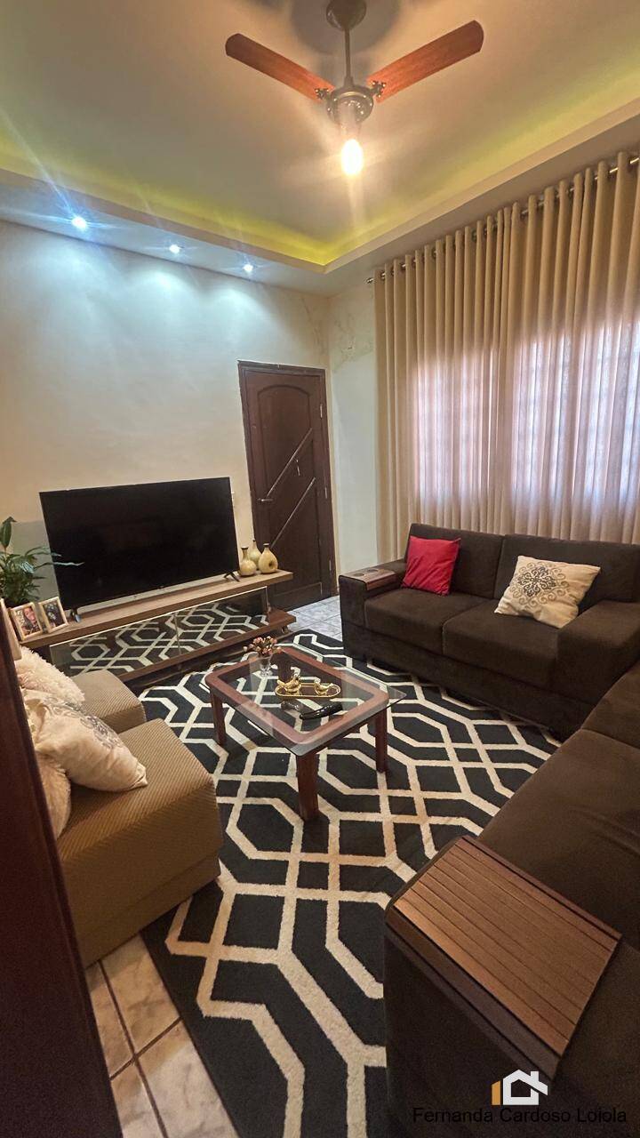 Casa, 3 quartos, 160 m² - Foto 1