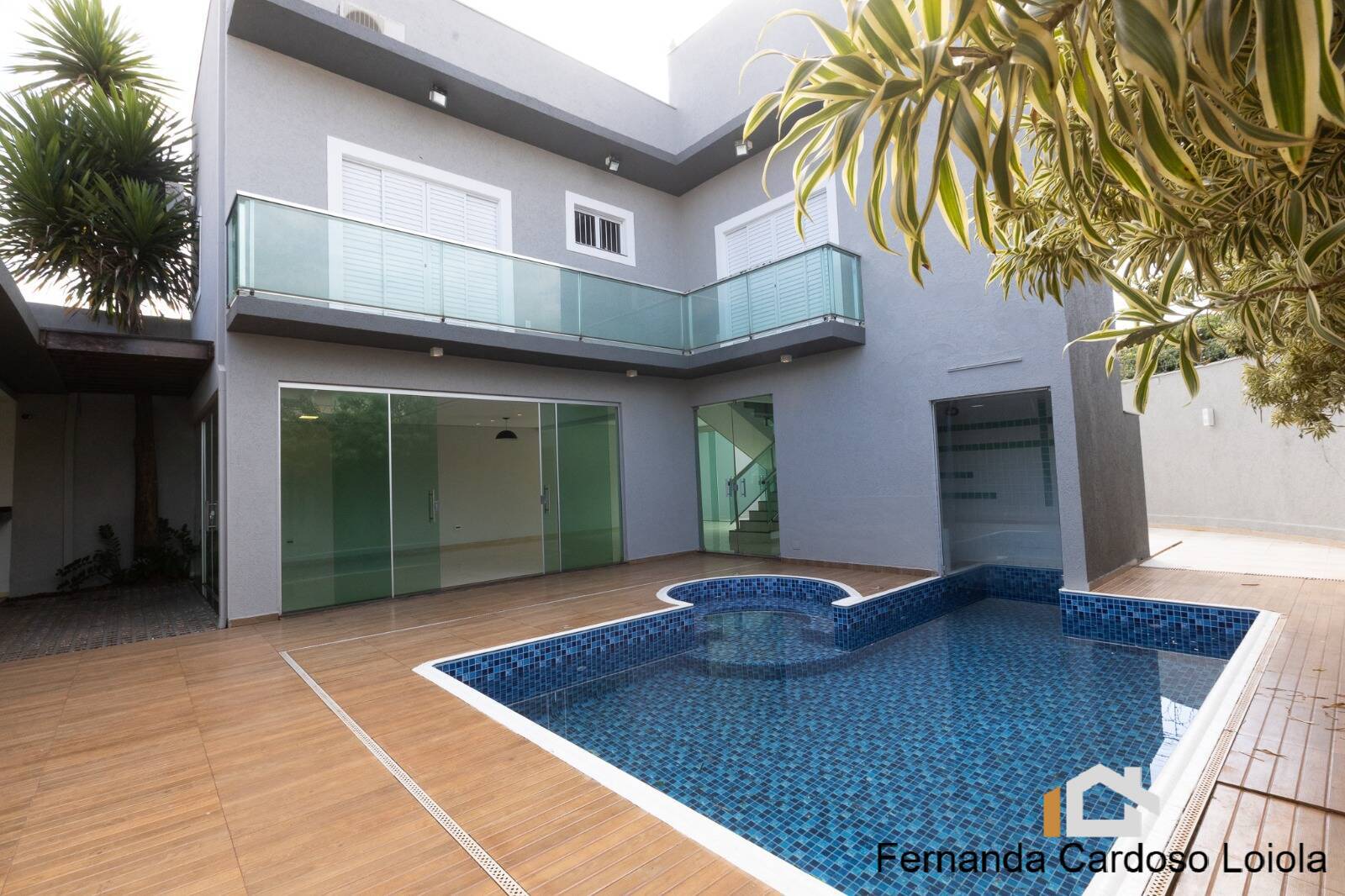 Sobrado, 4 quartos, 332 m² - Foto 1